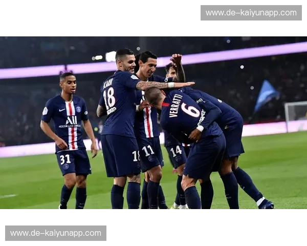 永恒的红蓝与纯白：当3-3成为国家德比的图腾，那一夜我们为何泪流满面？